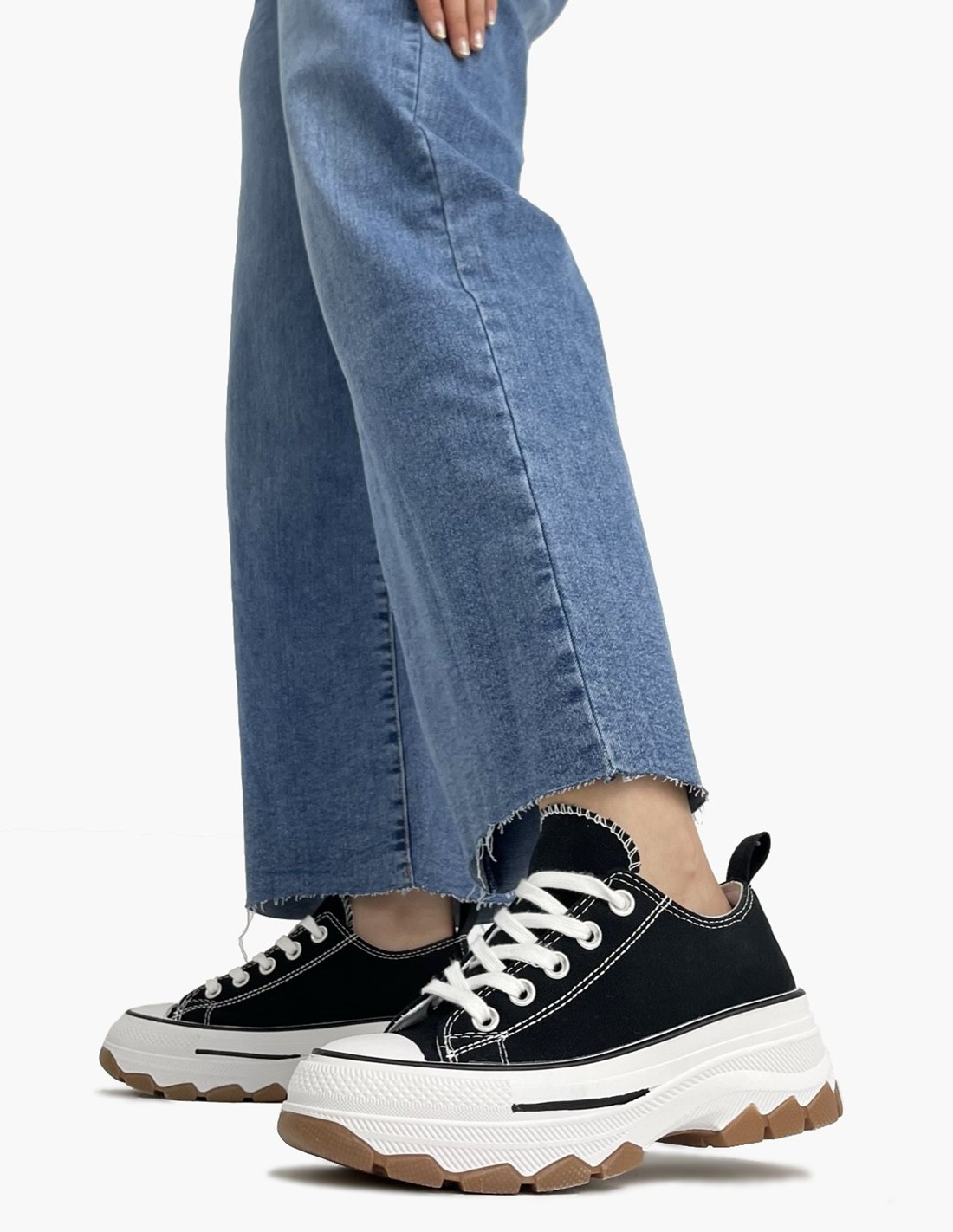 Zapatilla negra | Gaia X